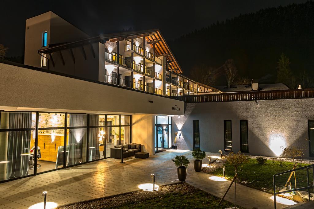 Das Graseck - Mountain Hideaway & Health Care Гармиш-Партенкирхен Экстерьер фото